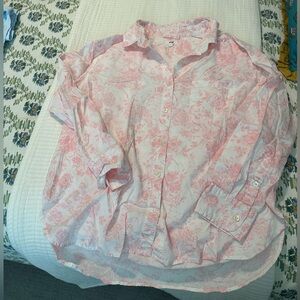 Aerie Women's Pink Floral Button-Down Shirt